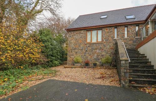 Wiseman's Bridge House | The Briars