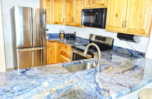 Old Orchard Beach Condo | The Brunswick Penthouse with Panoramic Oceanfront Balconies-2 bedroom/2.5 bath