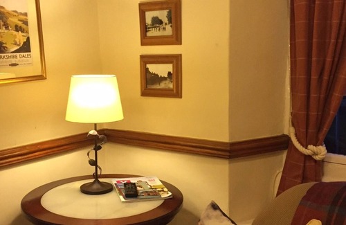 West Tanfield Hotel | The Bull Inn