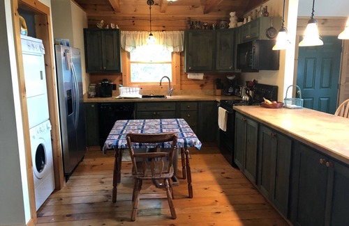 Glasgo Cabin | The Cabin on Pachaug Pond