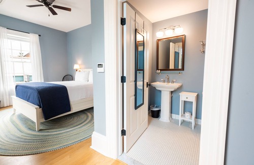 Lexington Hotel | The Cadillac House Lexington, Tapestry Collection by Hilton