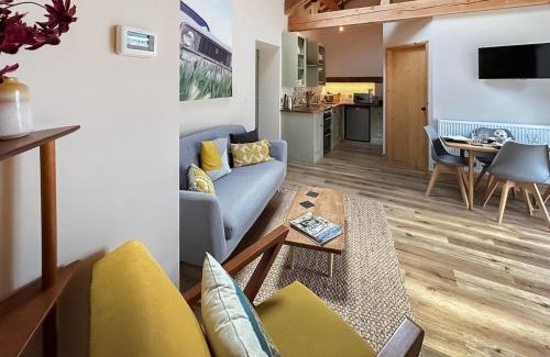 Brayford House | The Calving Barn - Uk49679