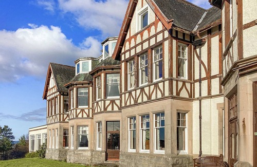 Lairg Cottage | The Carnegie Rooms at Aultnagar Lodge - UK48666