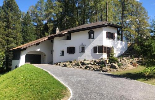 Davos-Dorf Ski Chalet | The Chalet Davos, Chesa Surlej