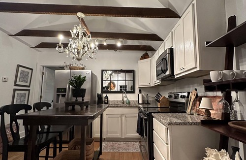 Downtown Charleston Apartment | The Charleston Bicycle Flat