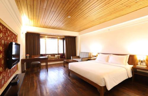Pelling Resort | The Chumbi Mountain Retreat & Spa, A Club Mahindra Associate
