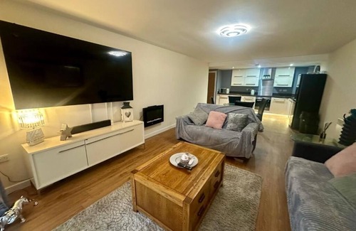 Leicester City Centre Apartment | The Claremont by Nestura