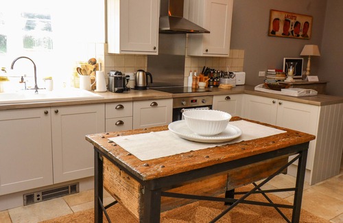 Chedworth Cottage | The Compton Cottage