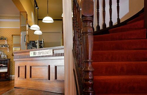 Annan Hotel | The Corner House Hotel