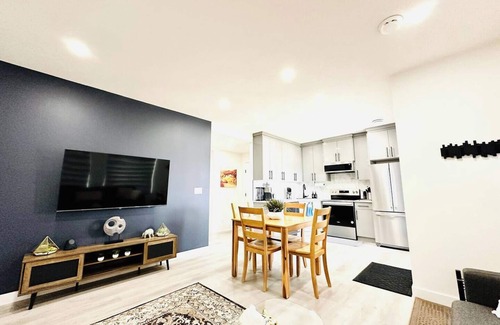 Southeast Calgary Apartment | The Cozy Nook of Seton