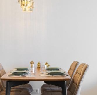 Nivy Apartment | The Cozy Pearl - Light, Style & Balcony Comfort