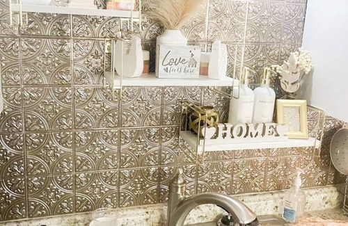 Hazel Crest House | The Cozy, Relaxing, Joyful Experience 3 bedroom, 1bath ranch style home