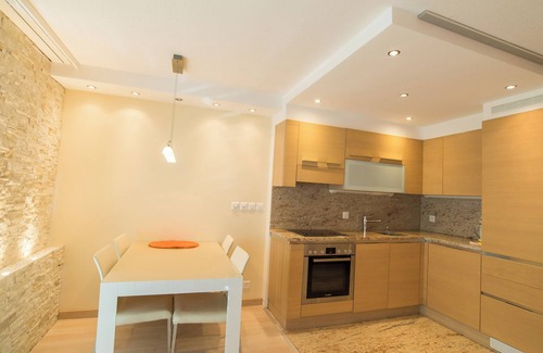 Leukerbad Apartment | The Cristal apartment house is situated in a quiet, sunny and central location