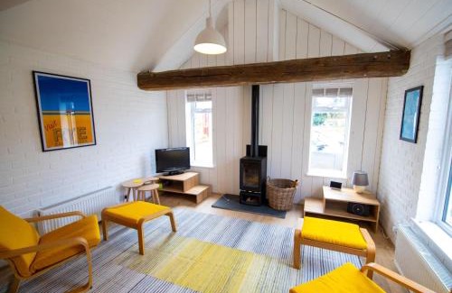Rye Harbour House | The Dees - Cottage, Rye Harbour