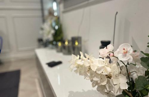 Purley House | The Diamond Retreat