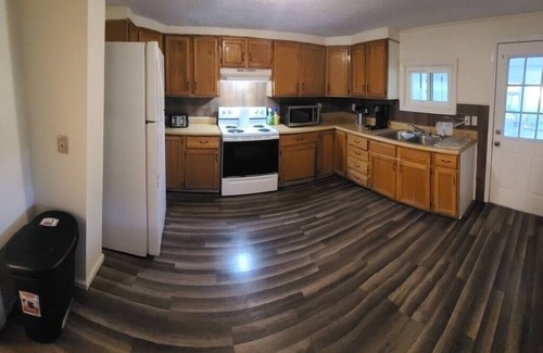 Tazewell House | The Dragon's Den - Downstairs Private room 1