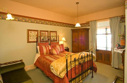 Burnie Bed & Breakfast | The Duck House