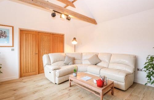 Stow Bedon House | The Duck House