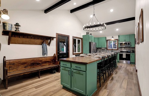 Conover Cabin | The Elkstone - NEW