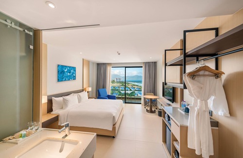 Cam Ranh Resort | The Empyrean Cam Ranh Beach Resort