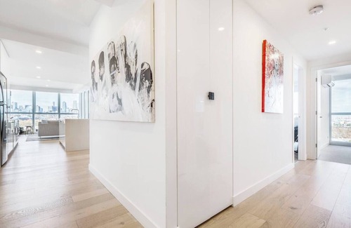 North Melbourne Apartment | The Fawn Relish in Sub Penthouse Panorama