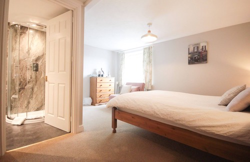 Horton Hotel | The Five Dials Inn