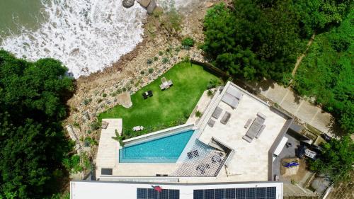 Diamond Point Bed & Breakfast | The Flamingo Experience