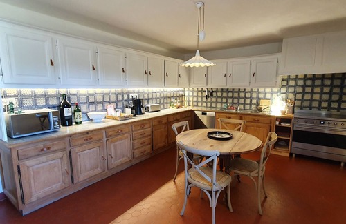 Neac House | The Flower House