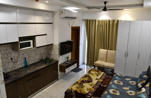 Noida Apartment | The Forest Stays-Luxury Studio Apartment In Noida