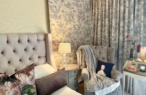 Greater Johannesburg Metropolitan Area House | The French Room