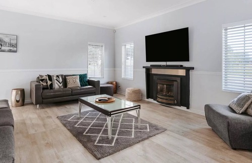 Papamoa Beach House | The Full Monty - Papamoa - Beyonder Holiday Homes