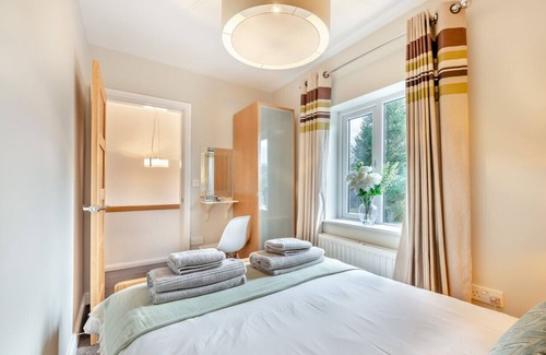 Whickham House | The Gardens - Three Bedroom House, Sleeps 6