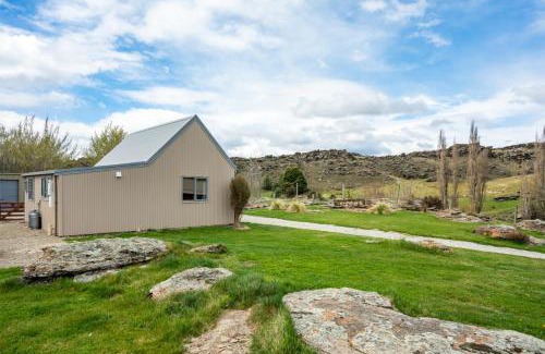 Alexandra House | The Gate Keepers Cottage - Alexandra Cottage