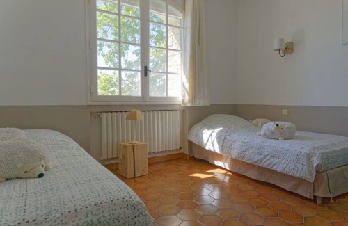 Loriol-du-Comtat House | The Gîte du Barriot "3 épis" a house of character in the heart of Provence.