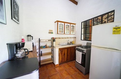 Tamanique House | THE GLASS HOUSE! beautifully decorated beach home in Atami!