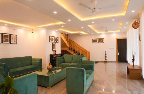 Nainital Hotel | The Glass House Gethia