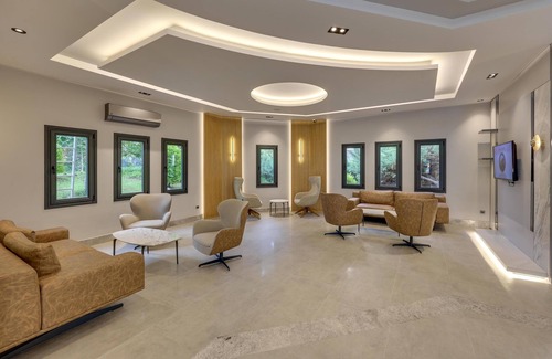 Kadnlar Denizi Mahallesi Hotel | The Grand Blue Sky International