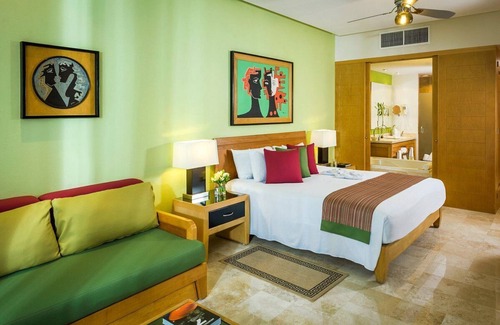 Centro Resort | The Grand Mayan at Vidanta Riviera Mayan