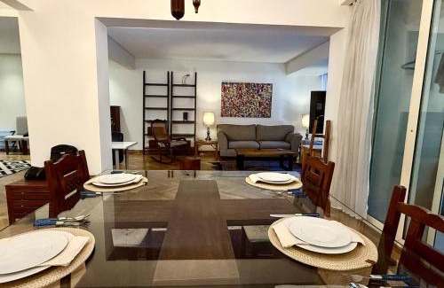 Shurtah al-Dakhlah Apartment | The Grand Tree House In Zamalek!