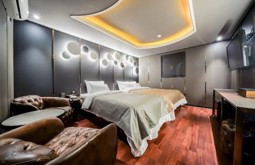 Namgajwa-dong Hotel | THE GRAY HOTEL