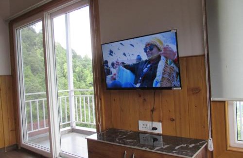 Gagar Cabin | The Great Escape Homestay, Gagar, Nainital