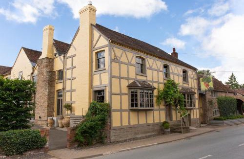 Fownhope Hotel | The Greenman Fownhope Hereford