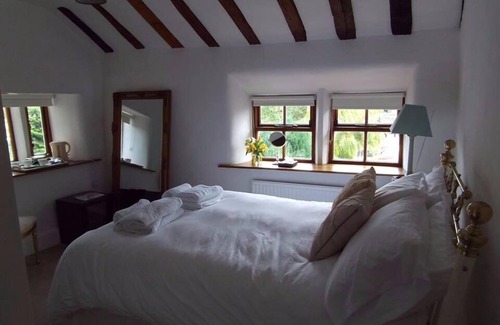 Barkisland Hotel | The Griffin