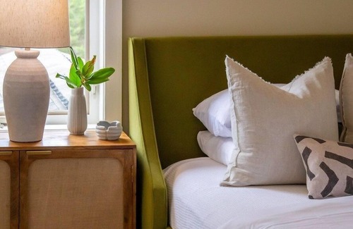 Oxford Hotel | The Harrisburg Suite Haven by Velvet Ditch Villas