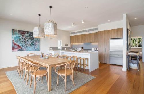 Queenscliff House | The Headland-premier Queenscliff Beachview Abode