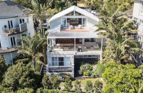 Queenscliff House | The Headland-premier Queenscliff Beachview Abode