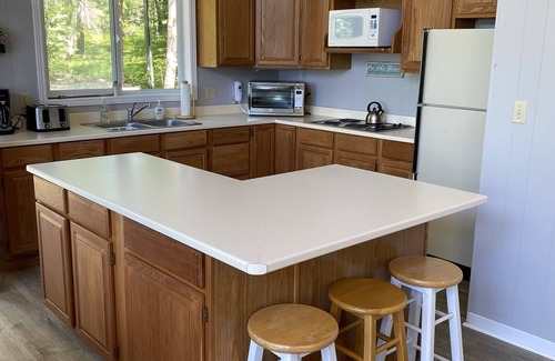 Lansdowne Cottage | The Heart Of The 1000 Islands!