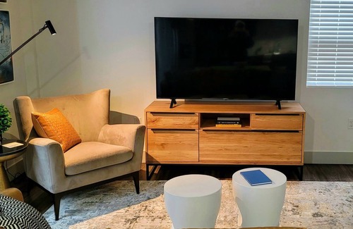 Cherry Street Apartment | The Hemingway NOW OPEN! 405
