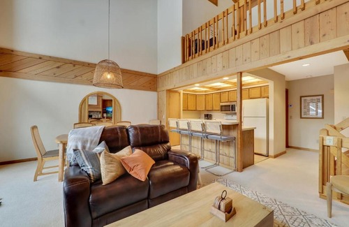 Harbor Springs House | The Hidden Chalet