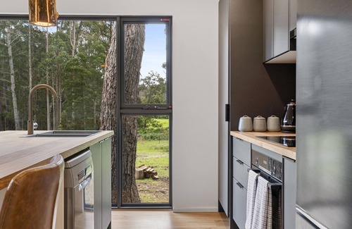 Lunawanna House | The Hide On Cloudy